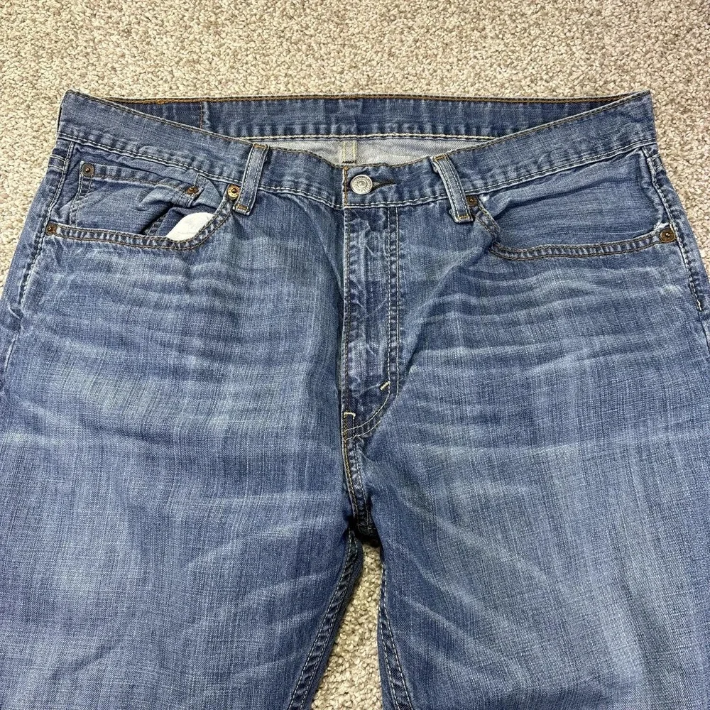 Levis 505 Jeans‎ Mens 36x32 Blue Medium Wash Relaxed Straight Leg Denim Casual